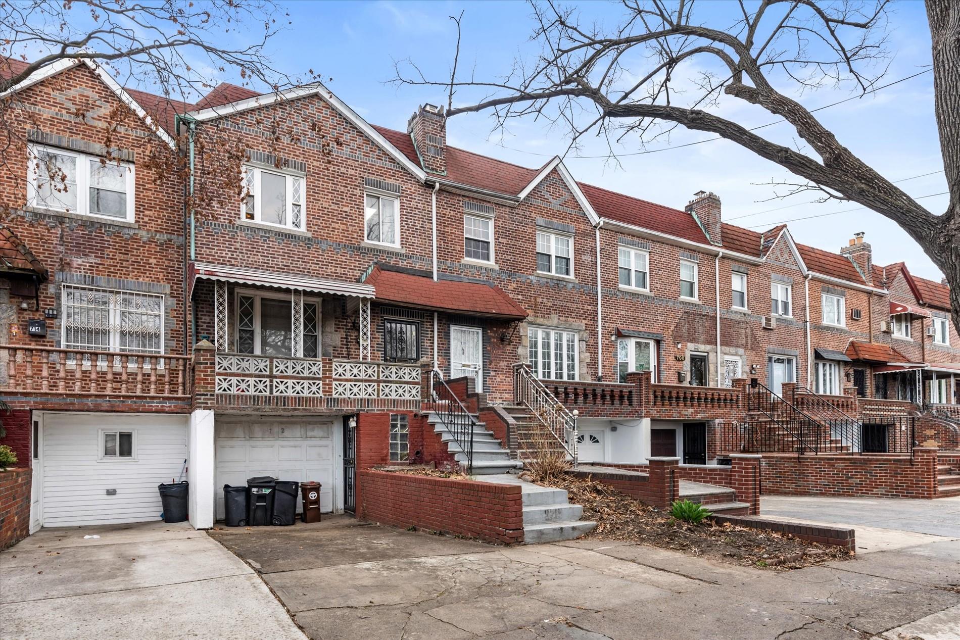 712 E 40th Street, Brooklyn, New York image 3
