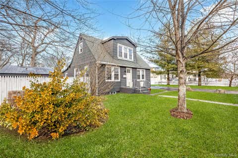 Homes For Sale - 97 Berry Street<br/> Lindenhurst, NY 11757