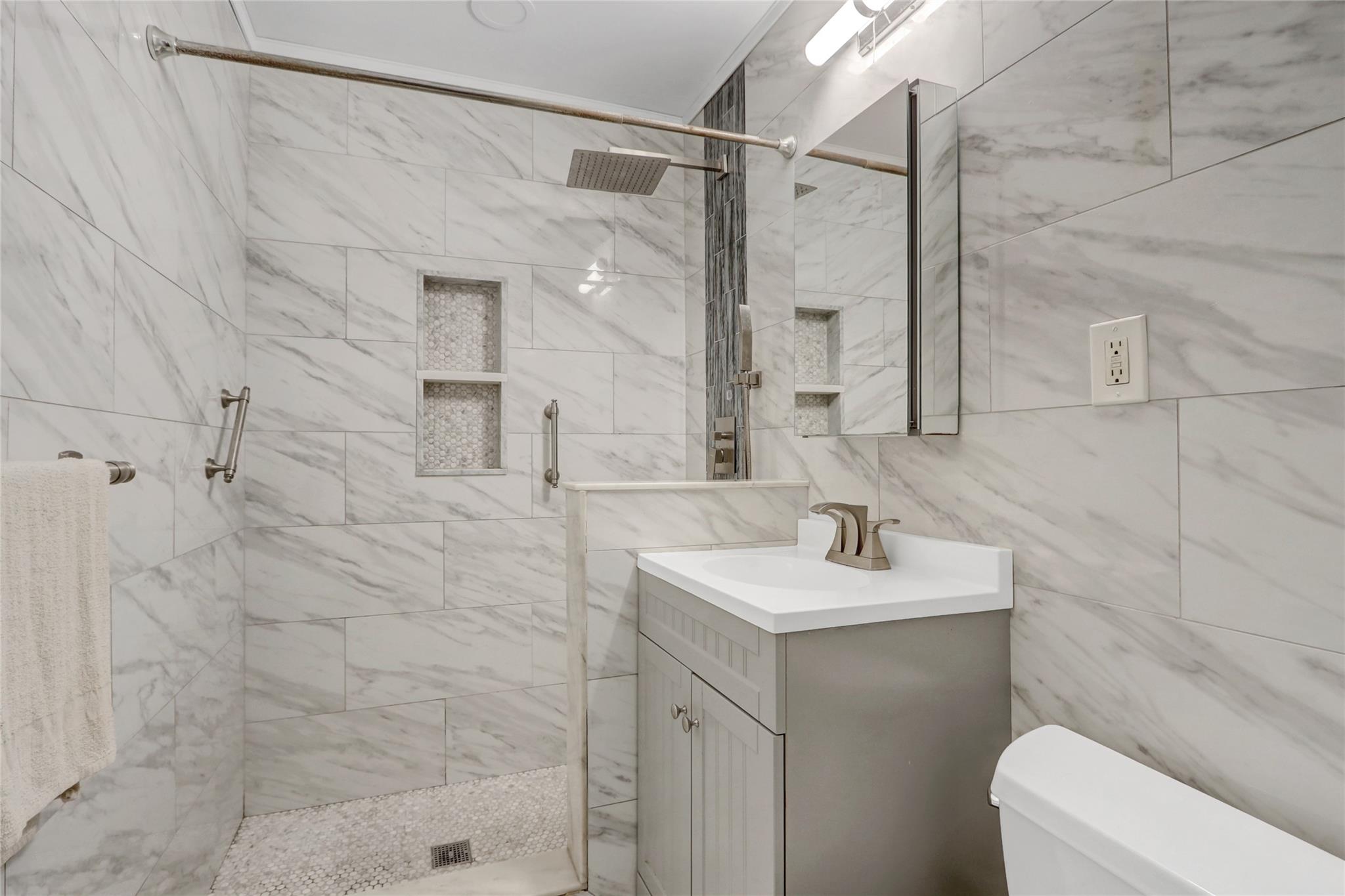 31 Clover Lane, Levittown, New York image 12
