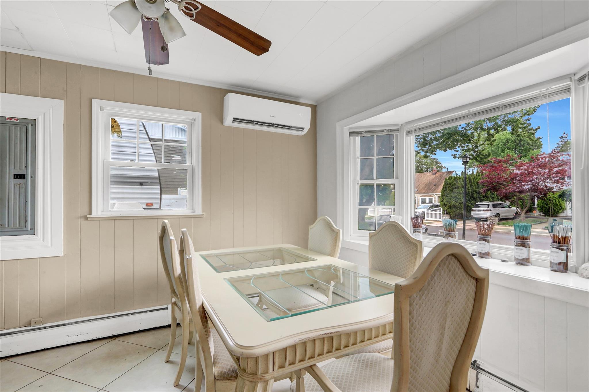 31 Clover Lane, Levittown, New York image 8