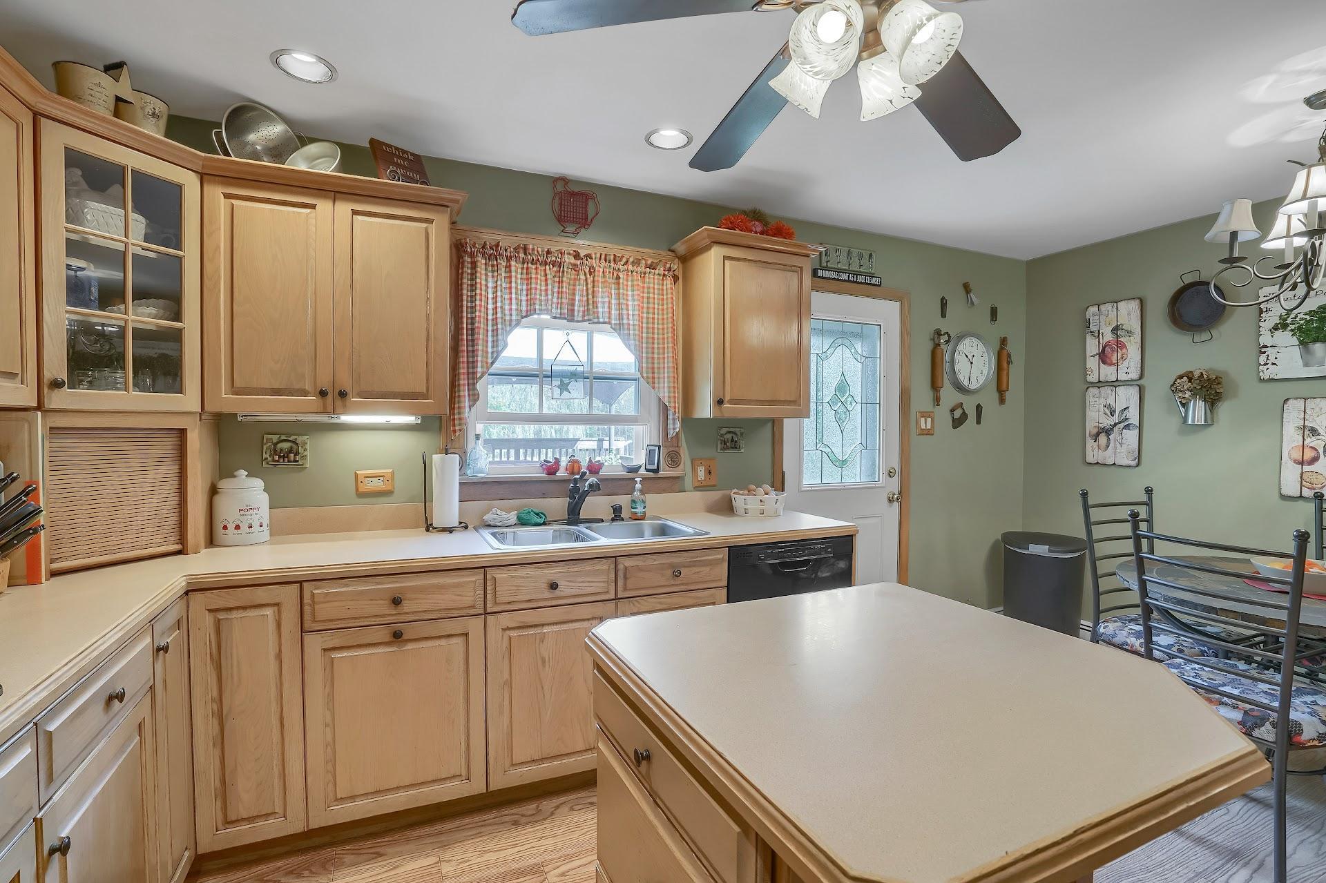 88 Peddler Hill Road, Monroe, New York image 15
