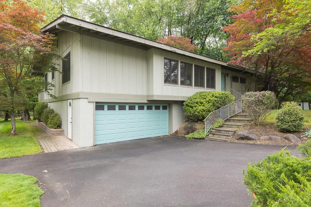 14 Wesley Court, Congers, New York image 2