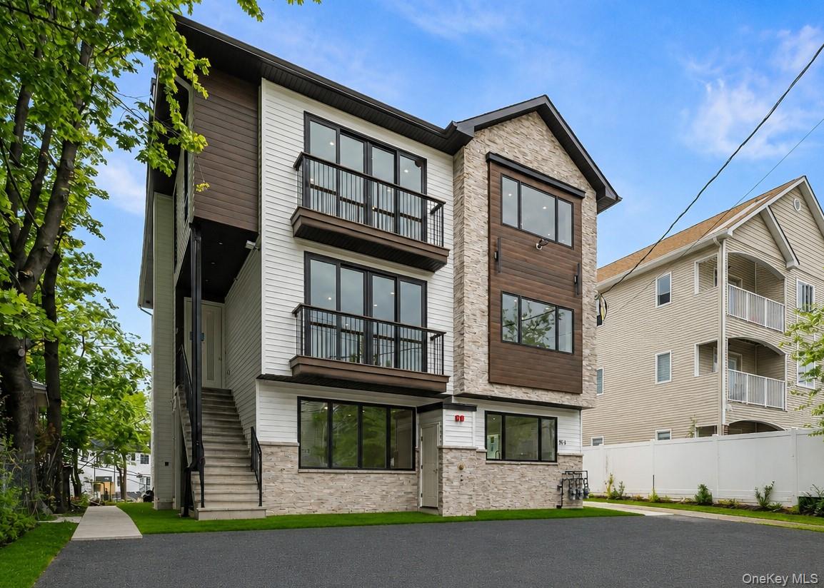80 Twin Avenue 112