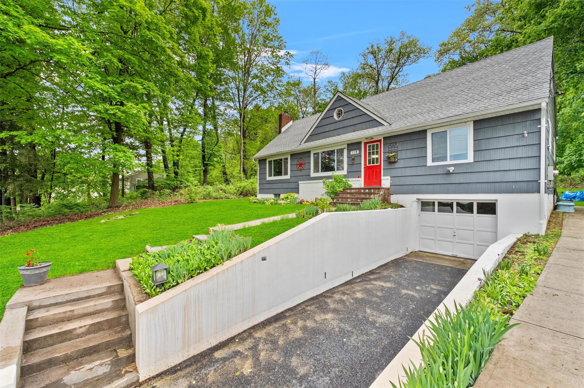 119 Allan Street