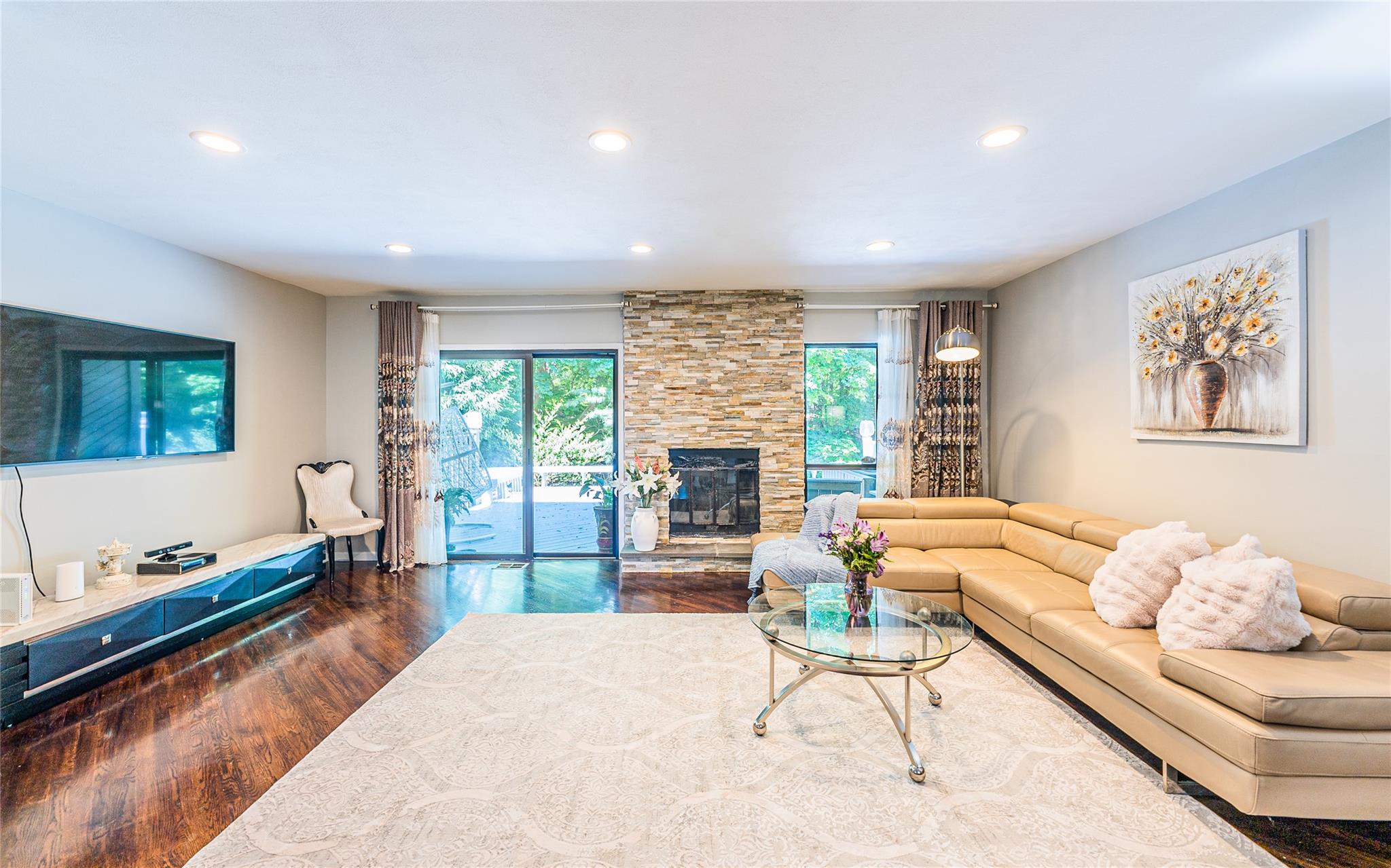 273 Vista Drive, Jericho, New York image 9