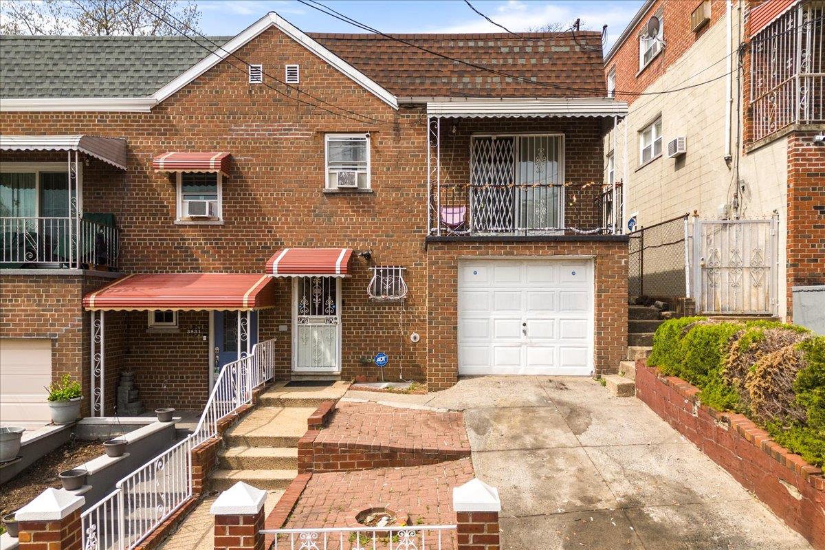 3833 Amundson Avenue, Bronx, New York image 2