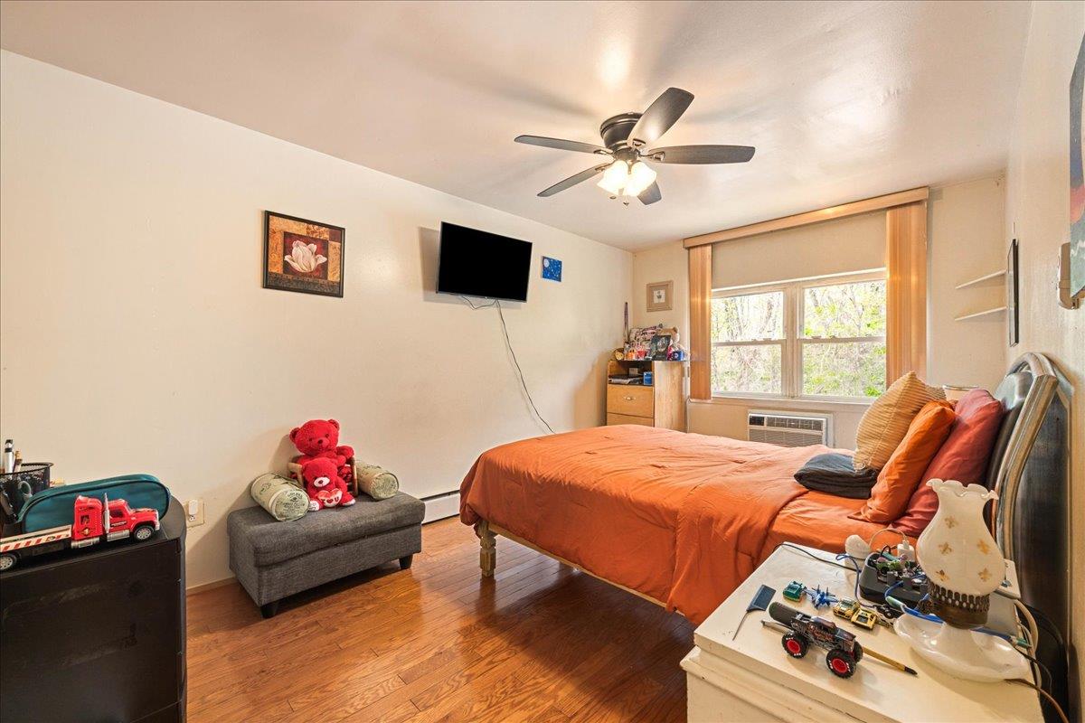 3833 Amundson Avenue, Bronx, New York image 19