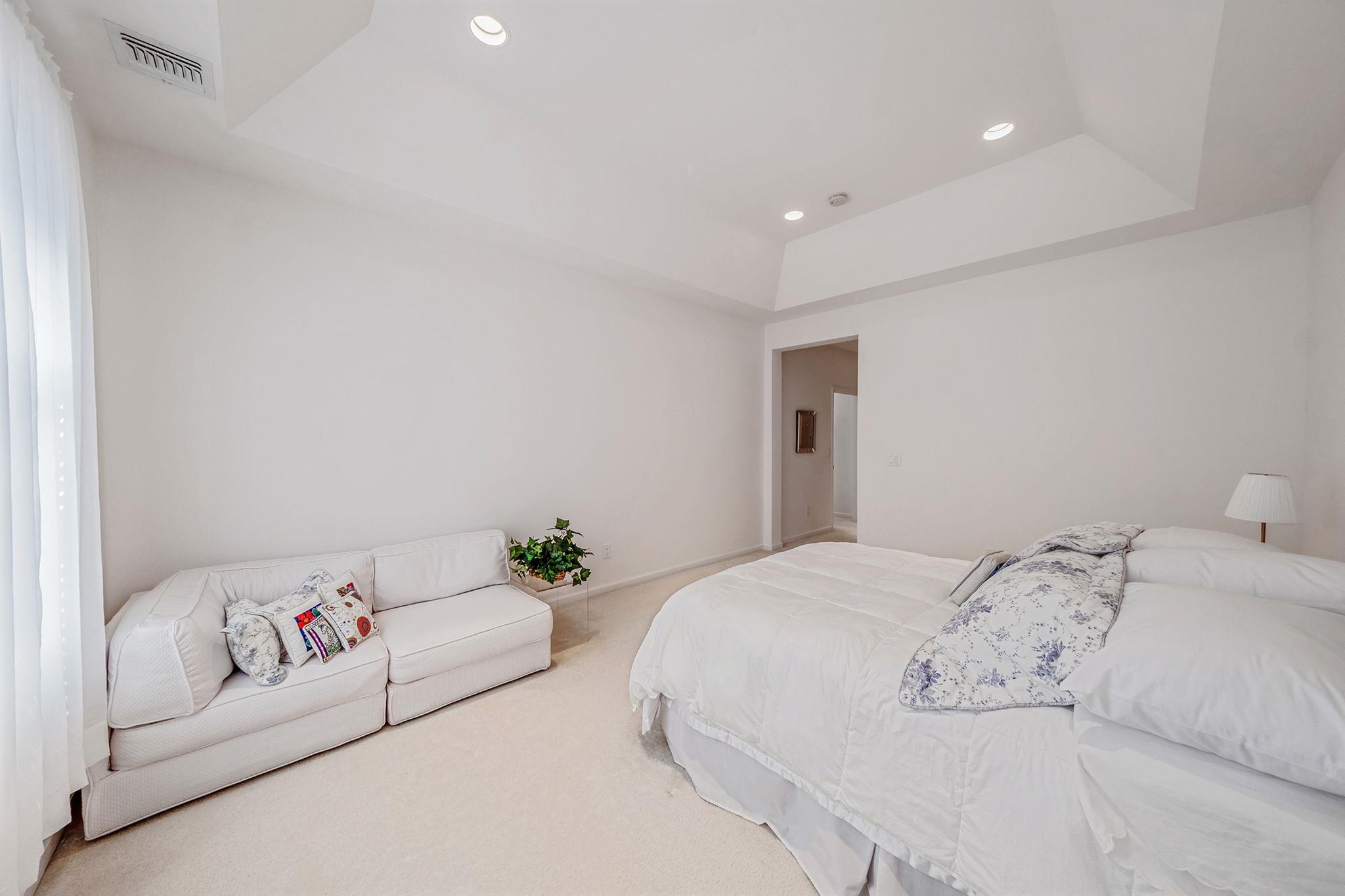 68 Encore Blvd, Eastport, New York image 39