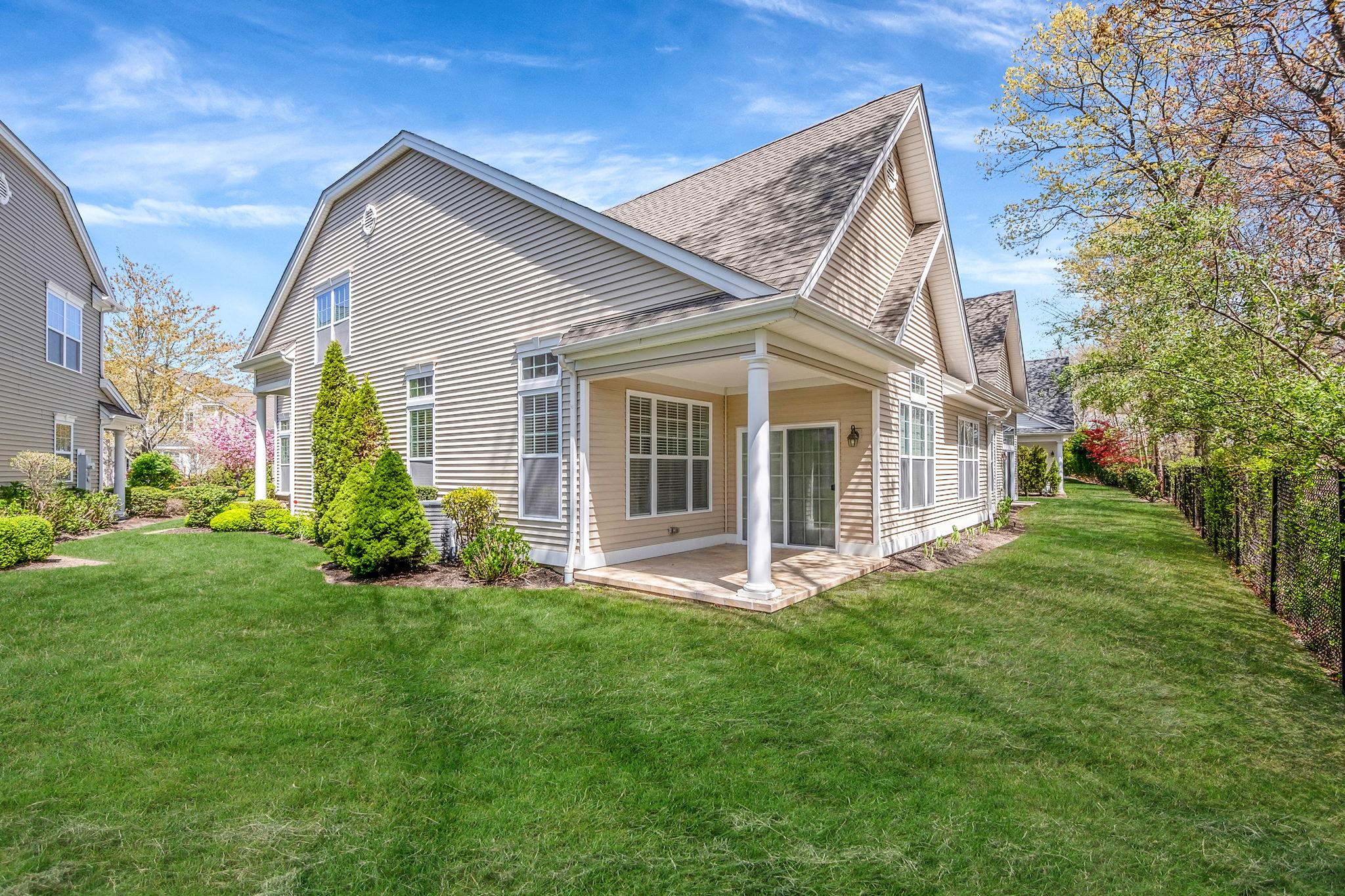 68 Encore Blvd, Eastport, New York image 5