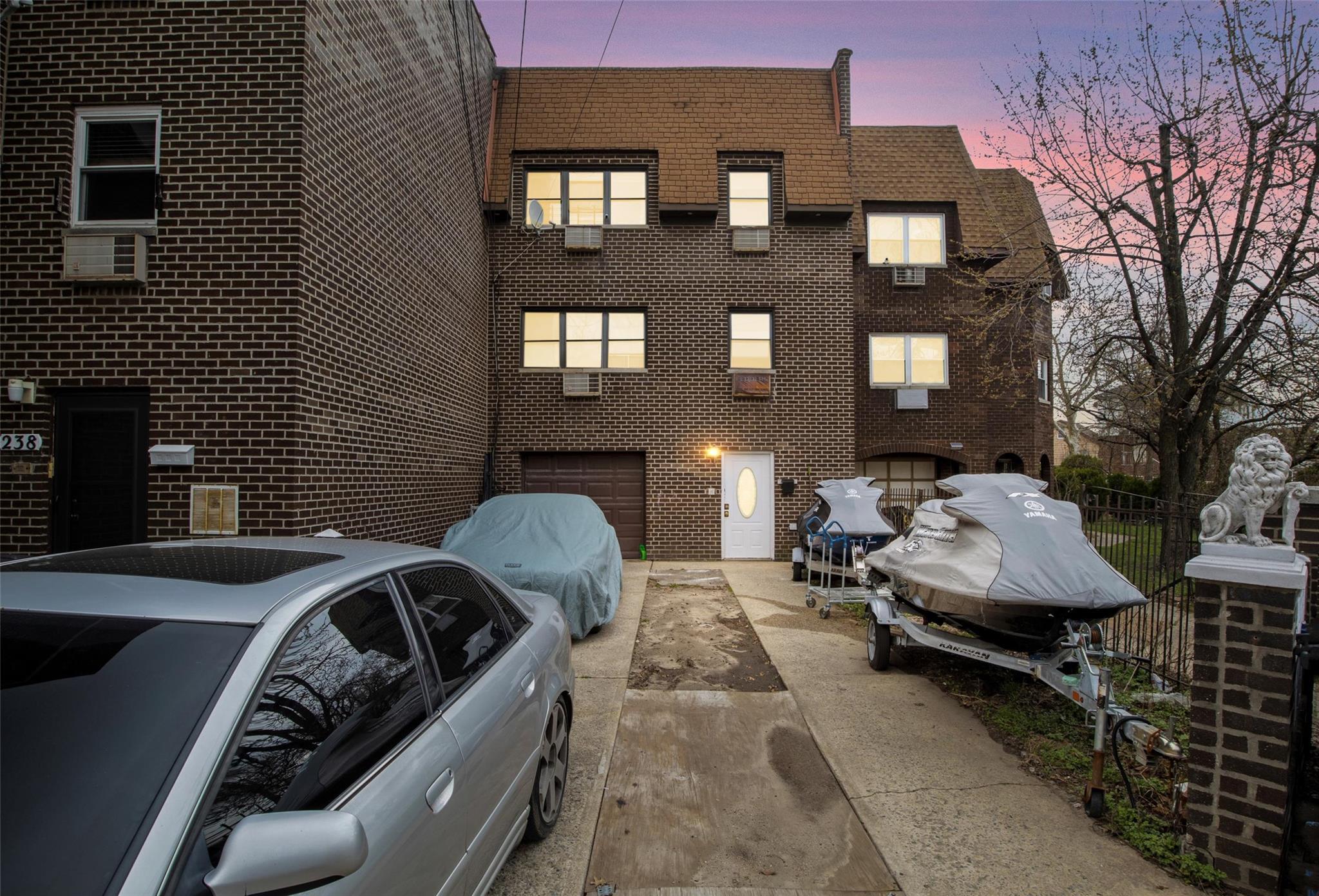 Property for Sale at Meagher Avenue, Bronx, New York - Bedrooms: 6 
Bathrooms: 2  - $950,000