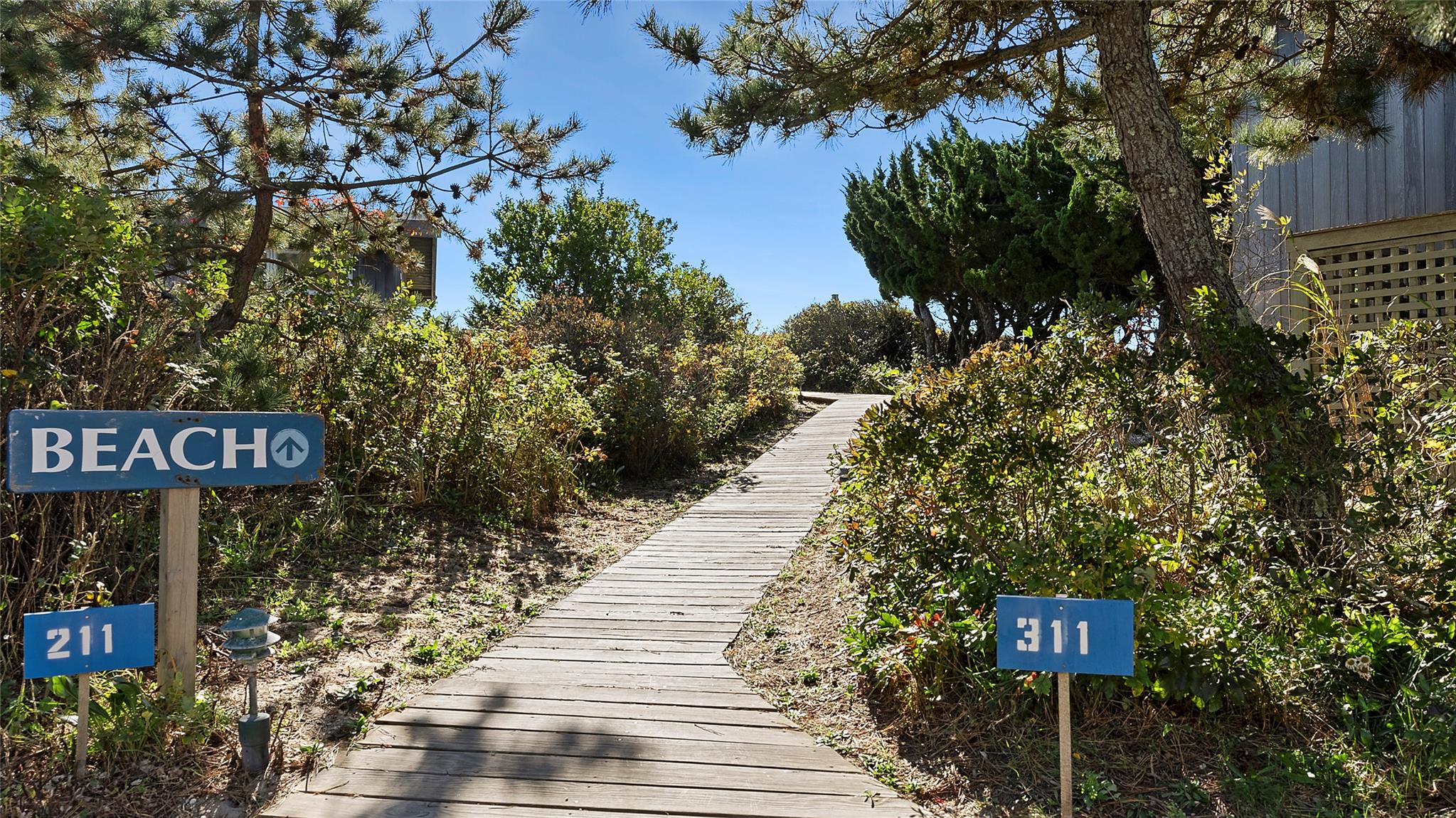 2004 Montauk #1811, Amagansett, New York image 12