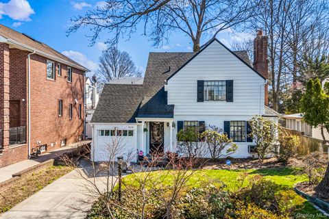 85-25 213th Street Hollis Hills NY 11427