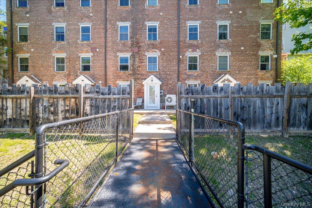 Beacon, New York 12508, United States, ,Commercial,Active,127534