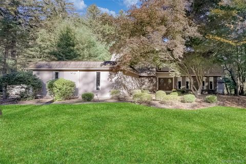 8 Kings Gate Road Suffern NY 10901