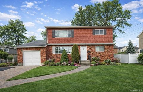 Photo of 191 N Hickory Street, Massapequa, NY 11758 (MLS # 961856)