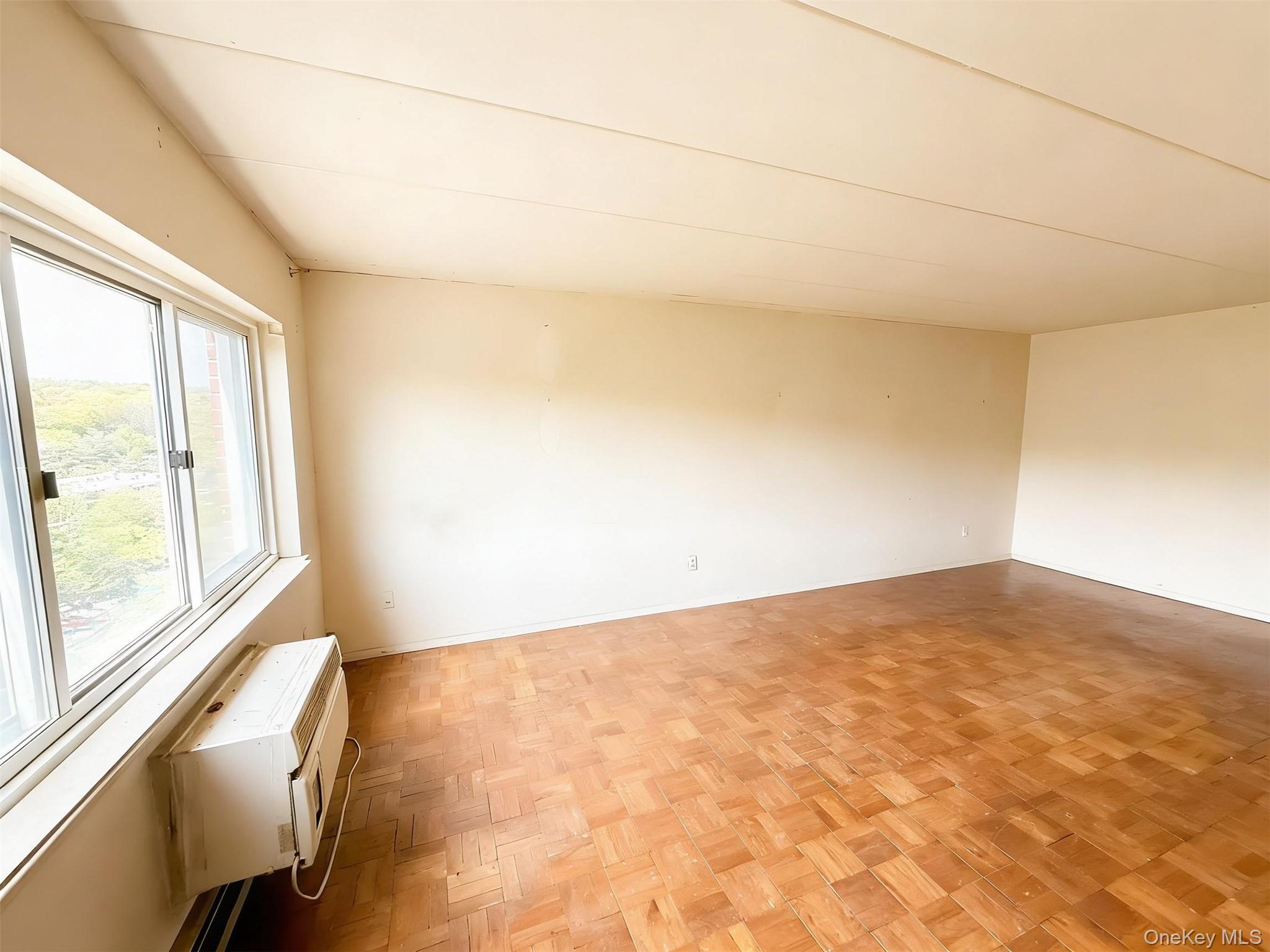 370 Central Park Avenue 4H