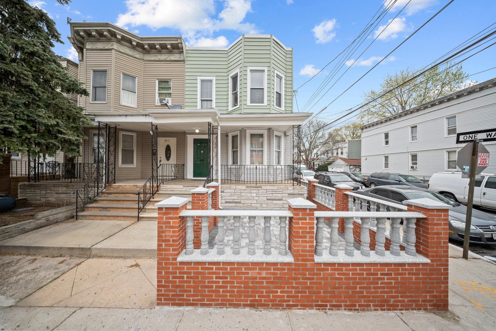 89th Avenue, Woodhaven, Queens, NY - 6 Bedrooms  
2 Bathrooms - 