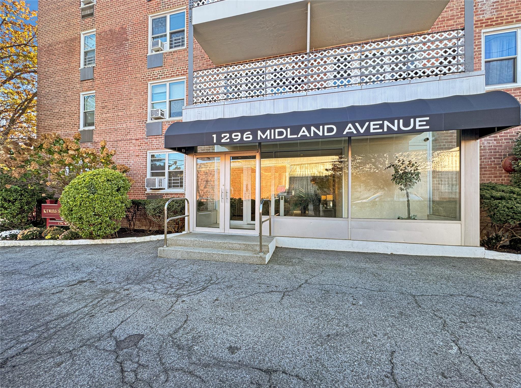 1296 Midland Avenue #L2, Yonkers, New York image 24