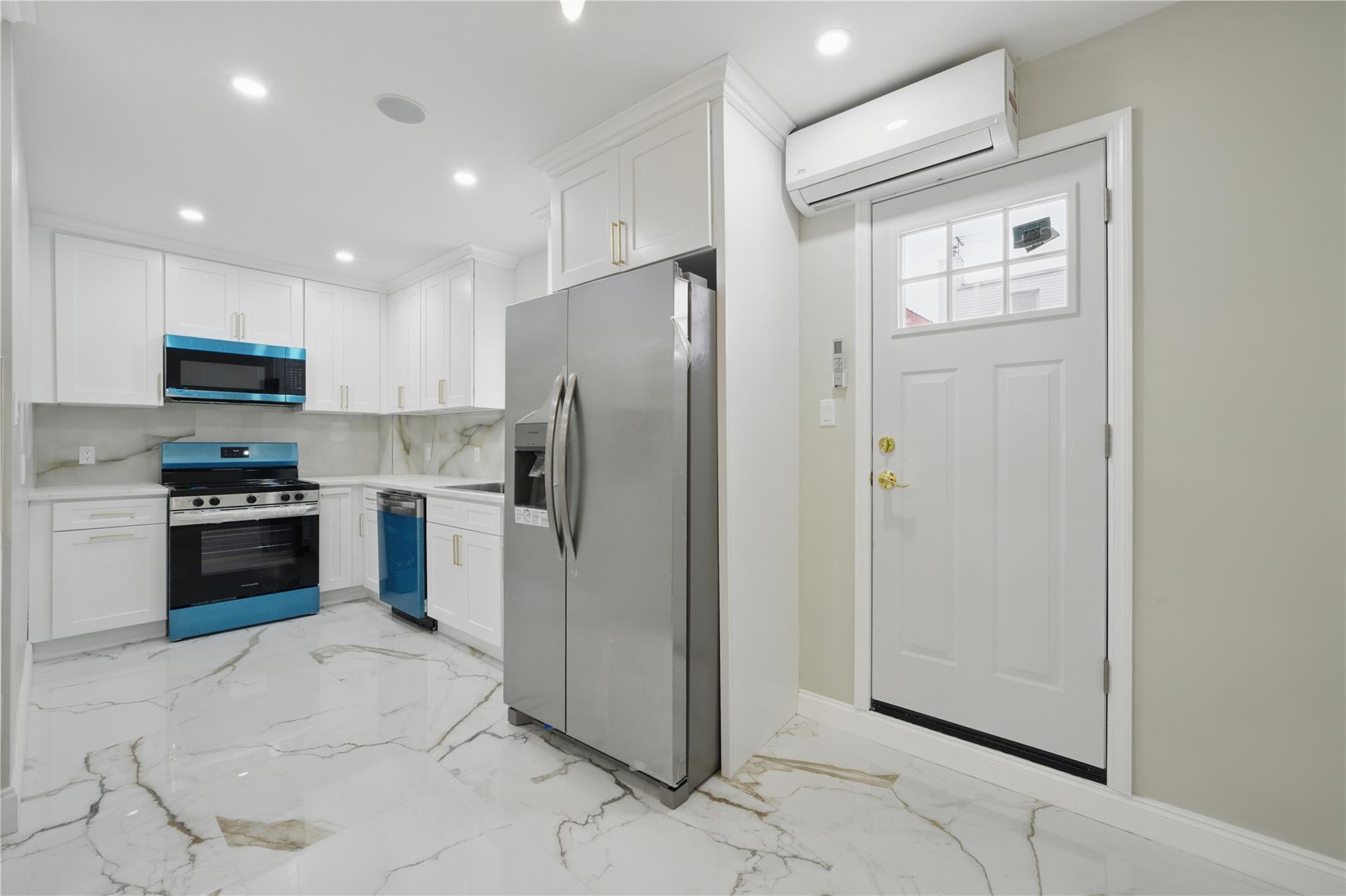 234 Quincy Avenue, Bronx, New York image 10
