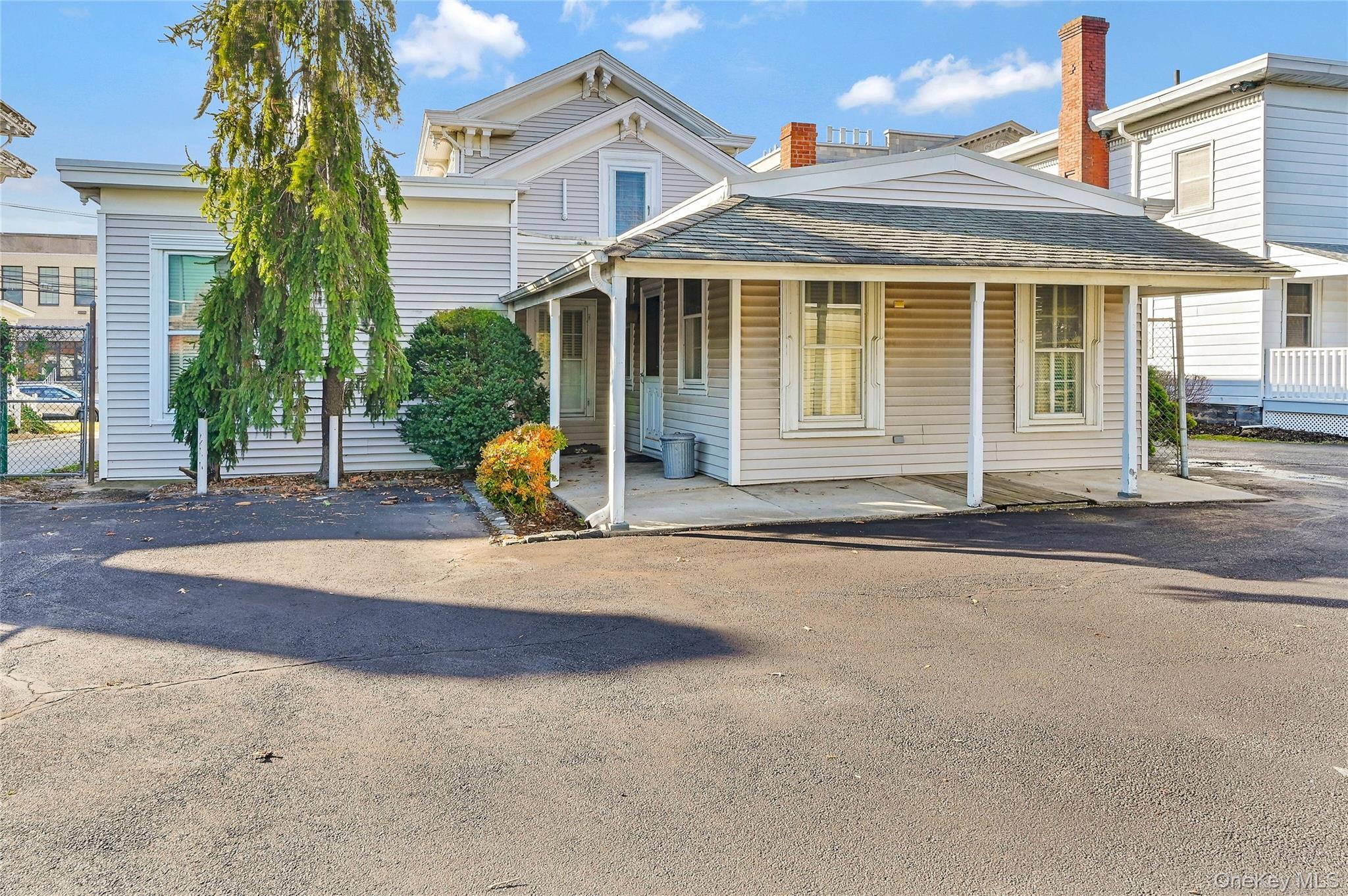218 Griffing Avenue