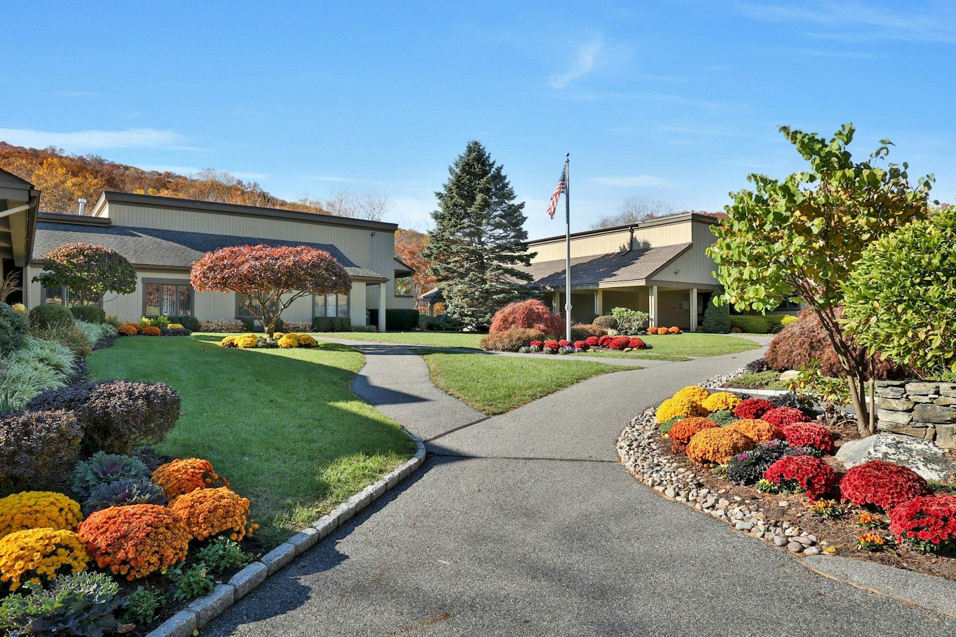 48 Heritage Hills #B, Somers, New York image 1