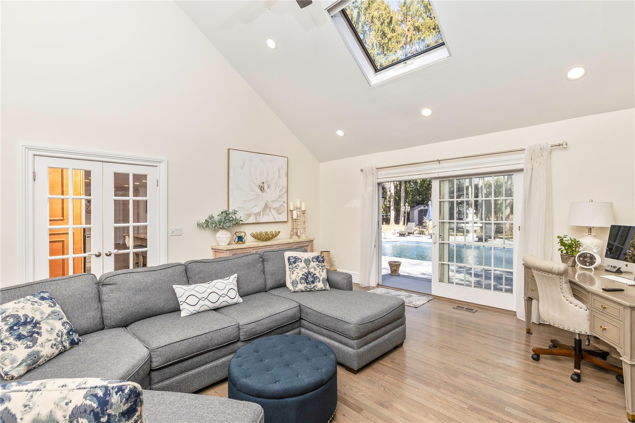 26 Heide Court, Saint James, New York image 12