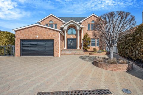 2707 Easa Place Bellmore NY 11710