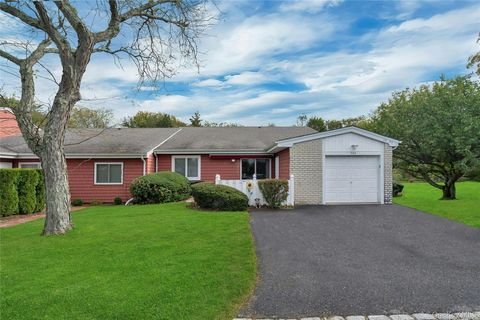 Photo of 501 Drew Drive, Saint James, NY 11780 (MLS # 924392)