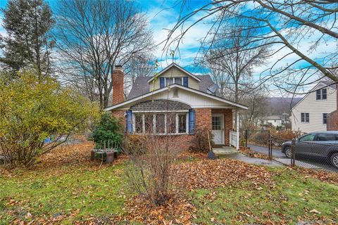 32 Quaker Hill Road Monroe NY 10950