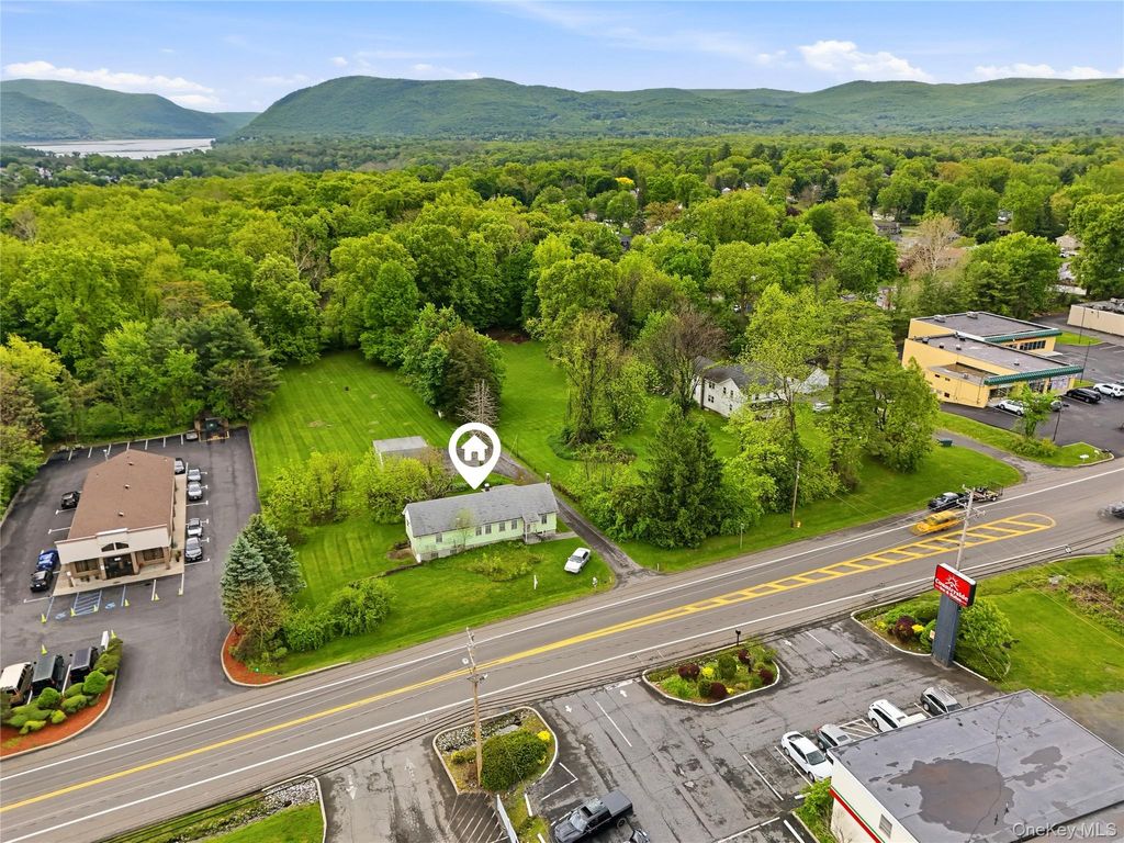 Photo of 309 Windsor Highway, New Windsor, NY 12553 (MLS # 000085)