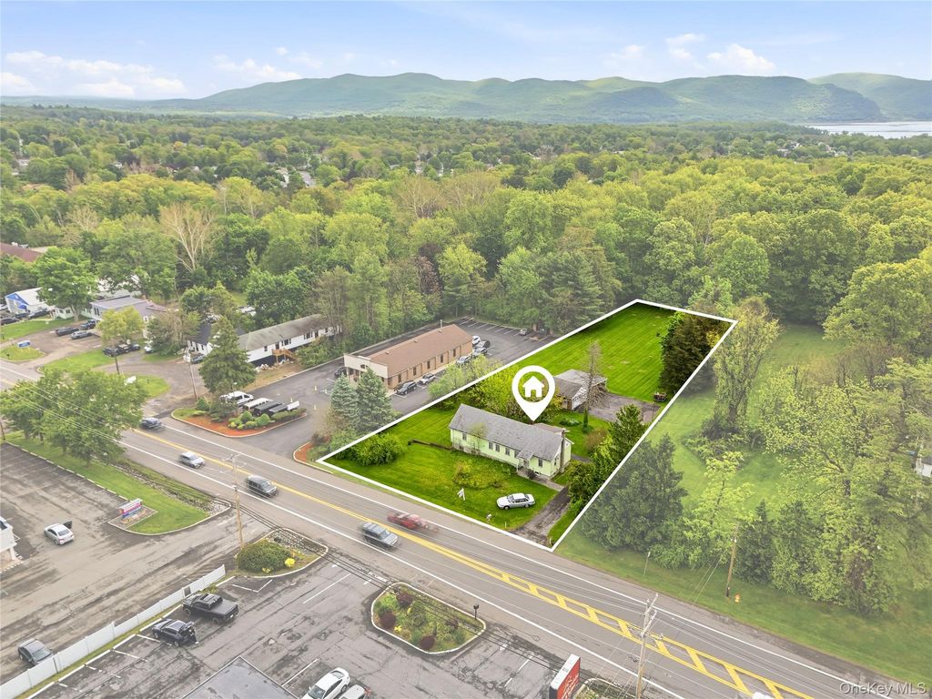 Photo of 309 Windsor Highway, New Windsor, NY 12553 (MLS # 000085)