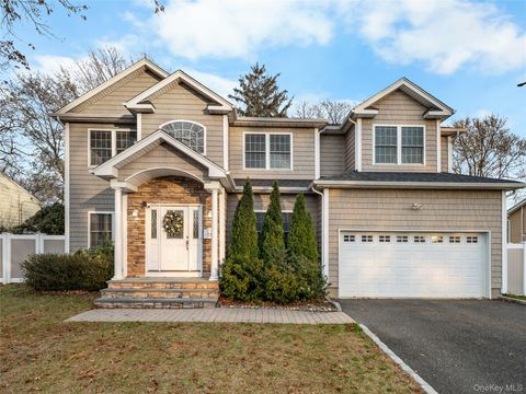22 Preston Lane Syosset NY 11791