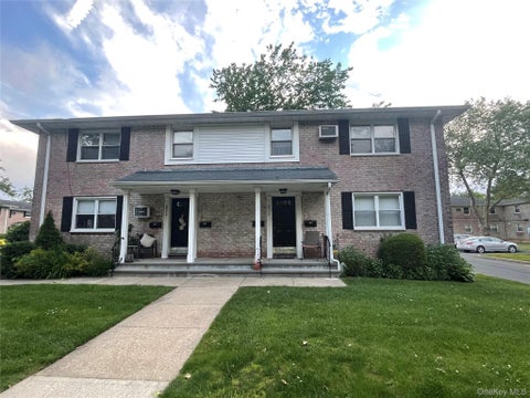 Homes For Sale - 81-14 Langdale Street #249B<br/> Queens County, New Hyde Park, NY 11040