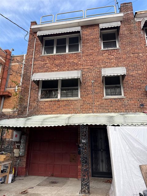 Multifamily For Rent - 841 E 216th Street<br/> Bronx, NY 10467