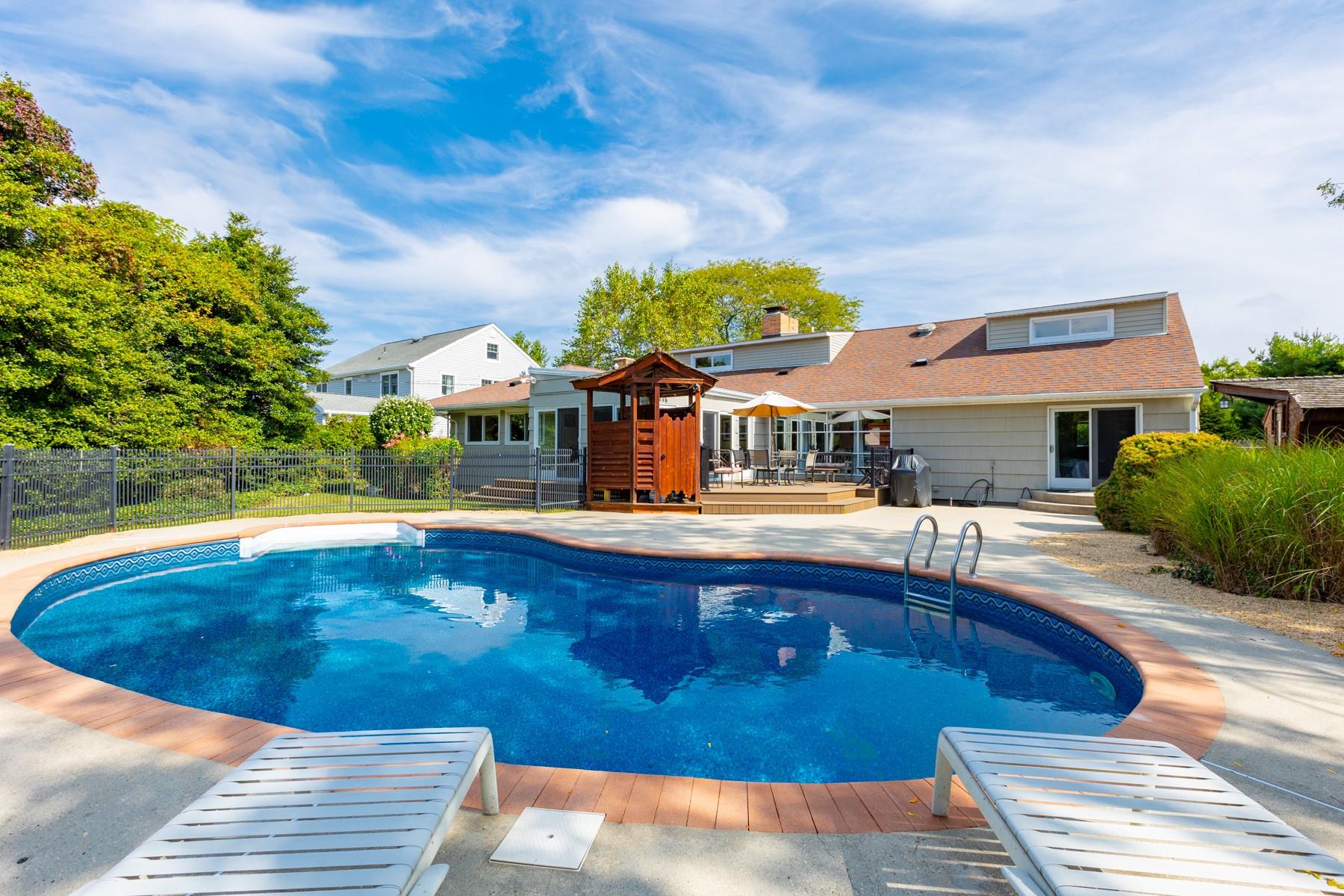 70 West Lane, Bay Shore, New York image 36