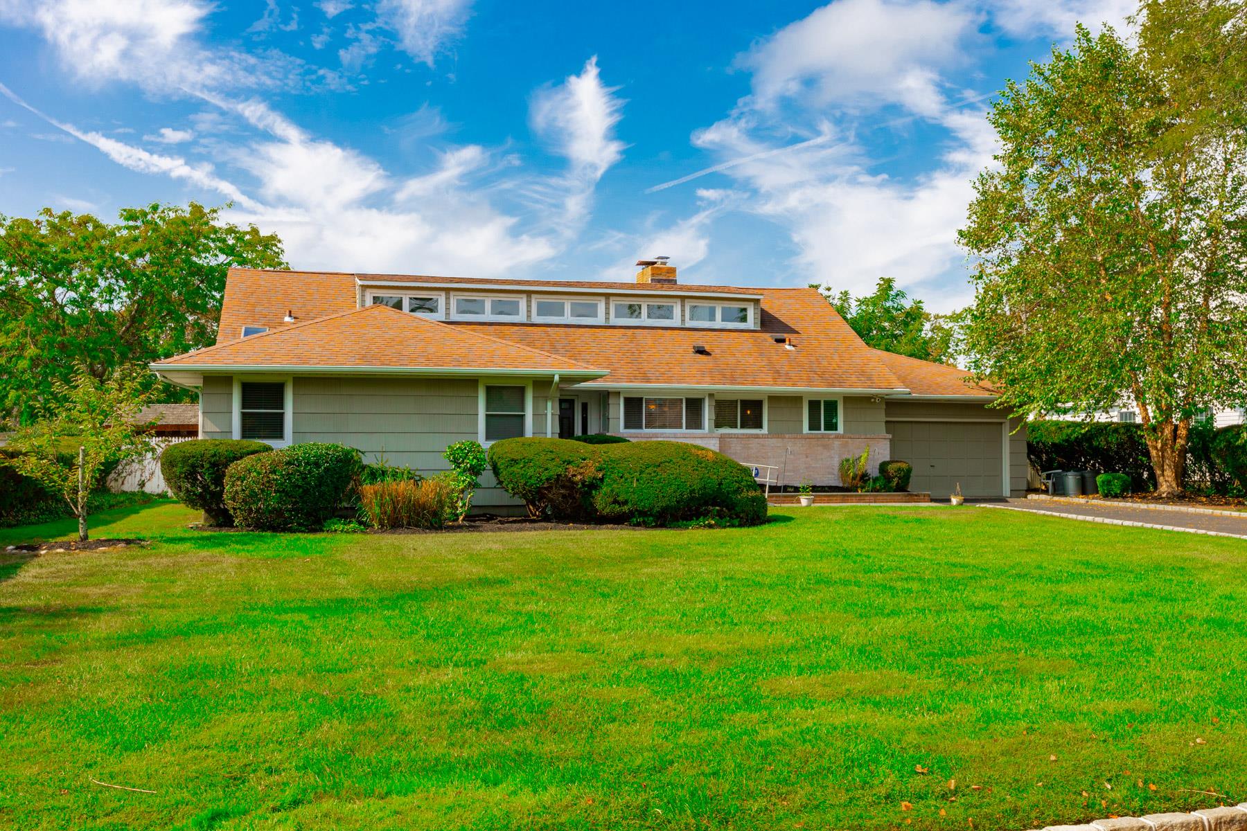 70 West Lane, Bay Shore, New York image 3