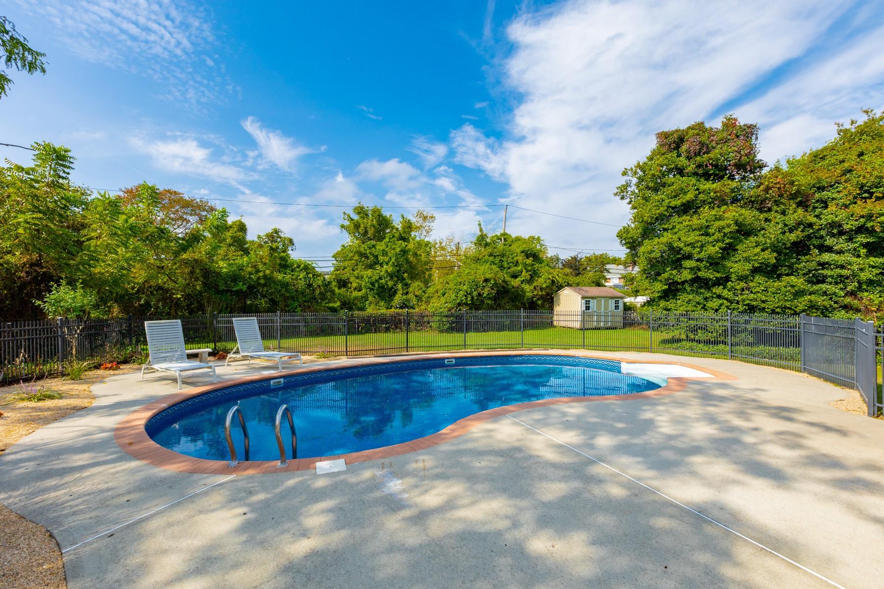 70 West Lane, Bay Shore, New York image 37
