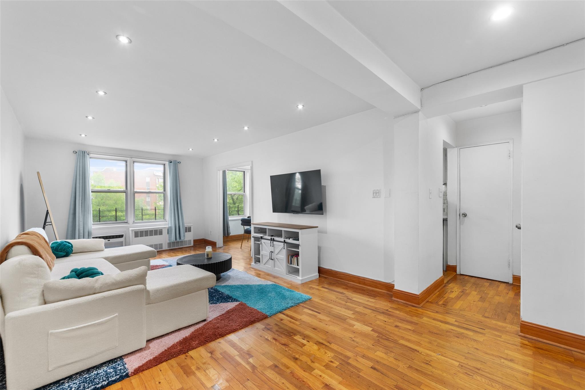 59-30 108th Street #6K, Corona, New York image 2