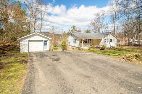 4 Old Plank Road Ellenville NY 12428