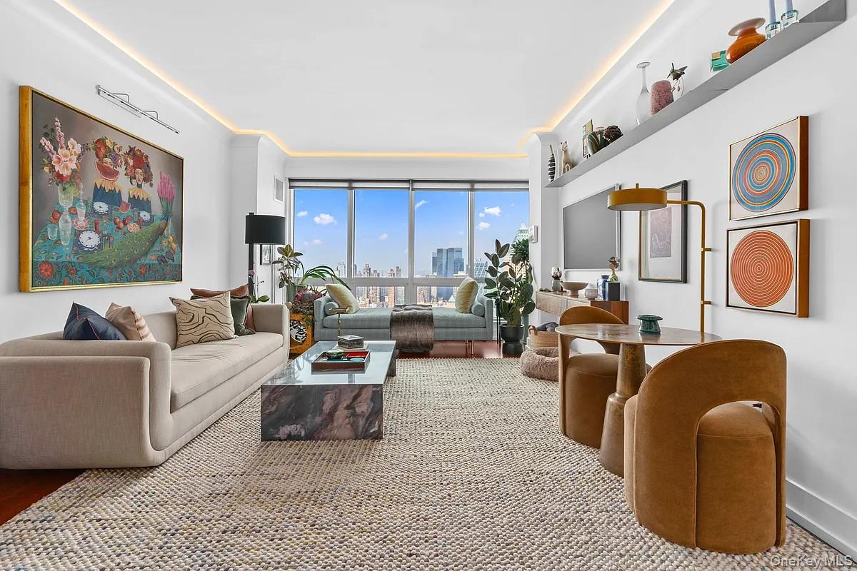 350 West 42nd Street 57C