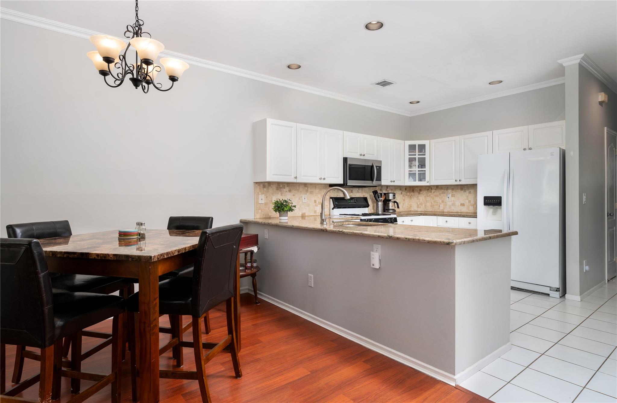 160 Windward Court, Port Jefferson, New York image 8