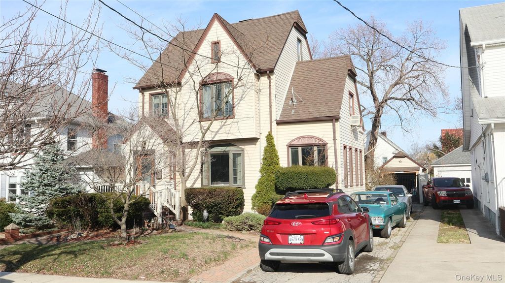 Photo of 33-35 150th Place, Flushing, NY 11354 (MLS # 974921)