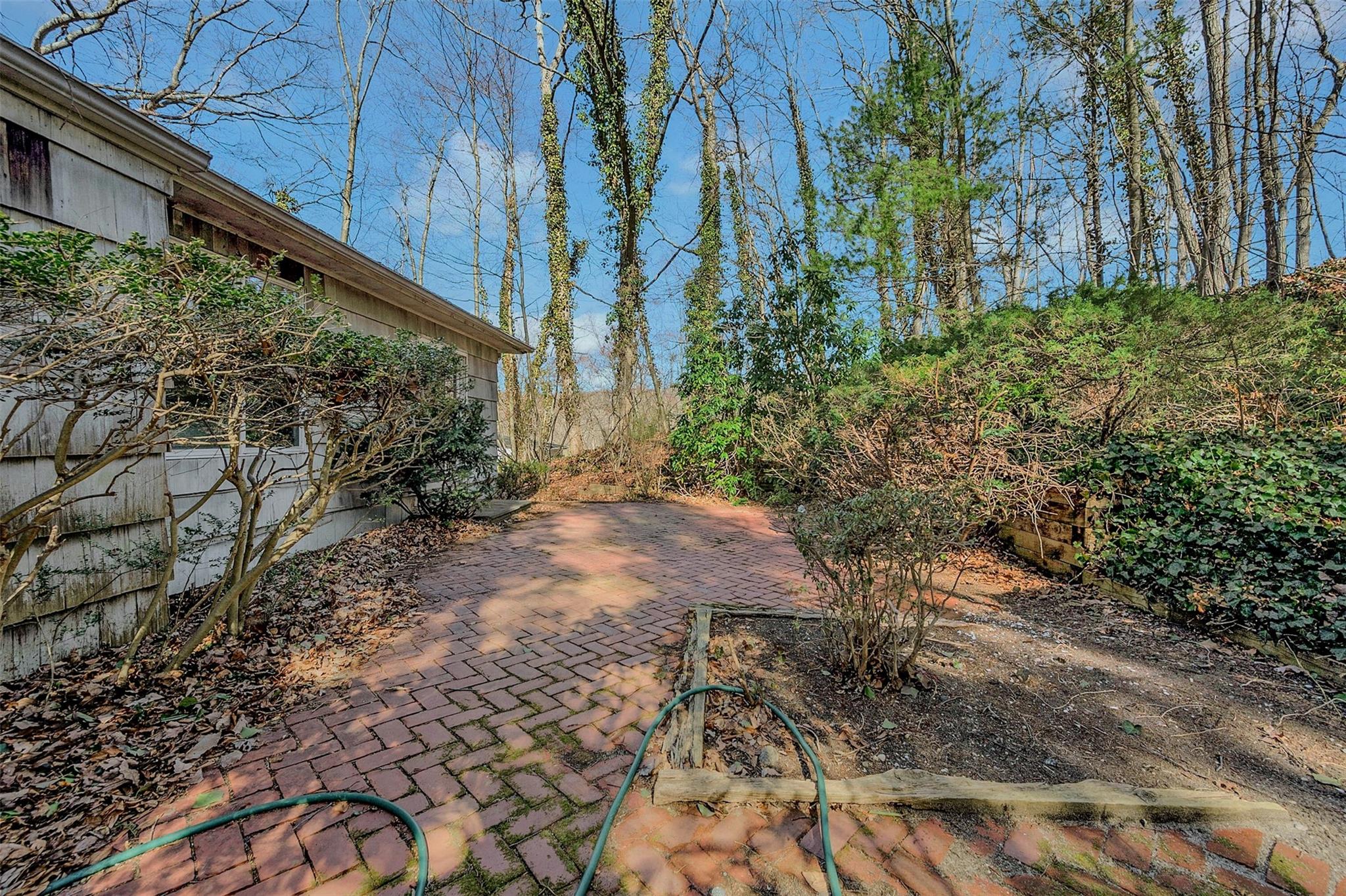142 Crooked Hill Road, Huntington, New York image 21