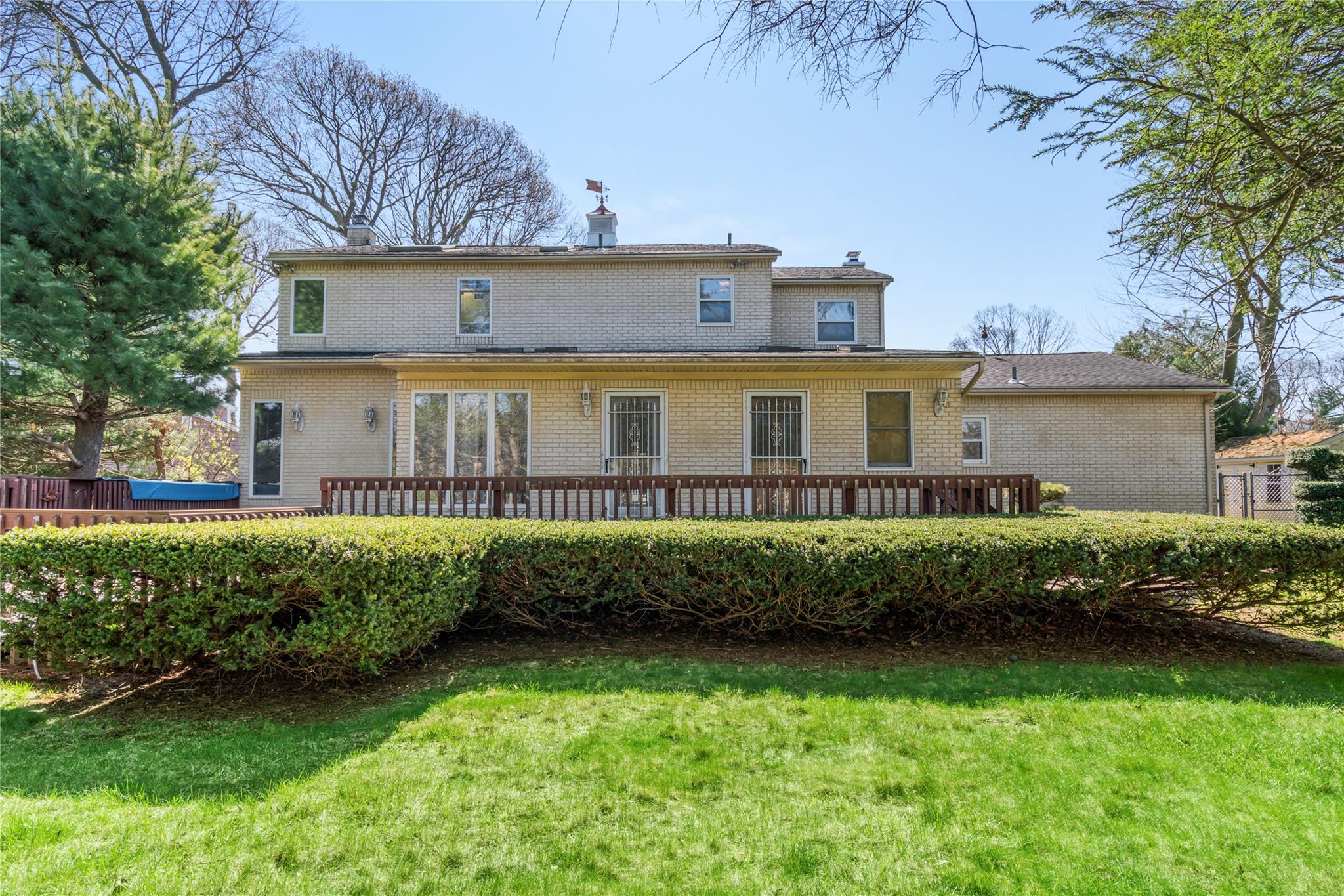 5 Woodrise Court, East Northport, New York image 9