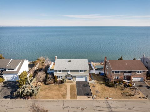 43 Oak Point Drive N, Oyster Bay, NY 11709 - MLS#: 822776