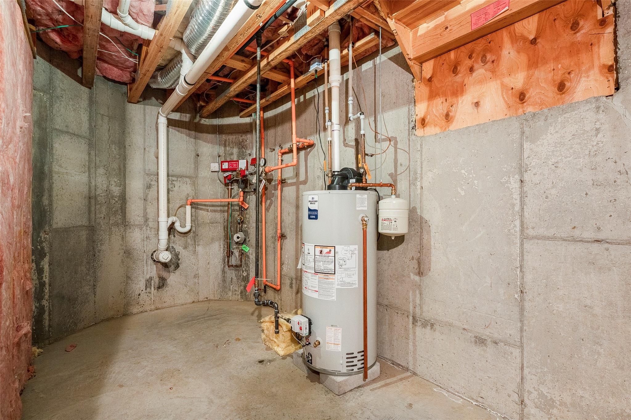 Poughkeepsie, New York 12601, United States, 2 Bedrooms Bedrooms, ,3 BathroomsBathrooms,Residential,Active,160856