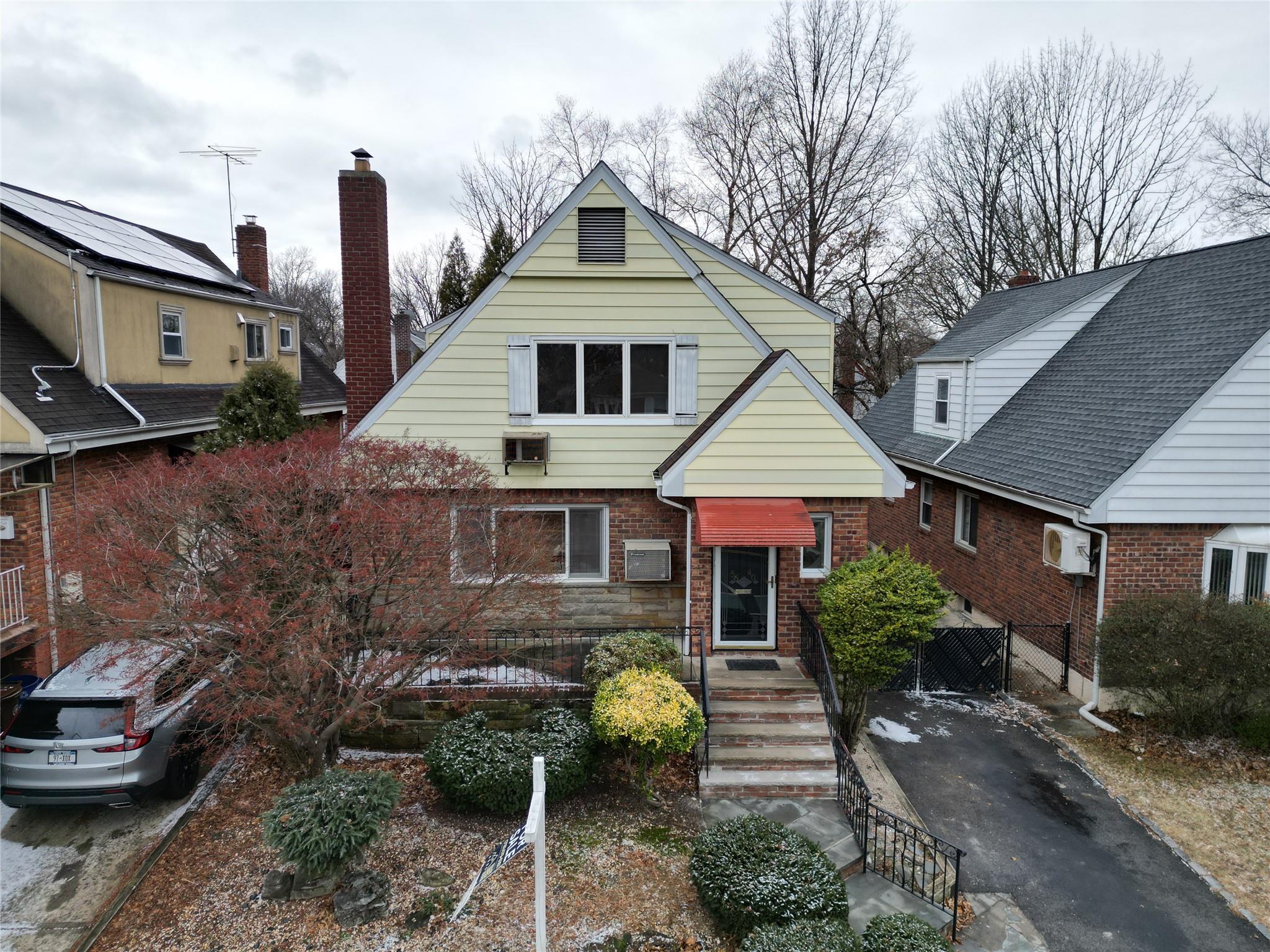 Property for Sale at Oceania Street, Oakland Gardens, Queens, NY - Bedrooms: 5 
Bathrooms: 2  - $1,499,000