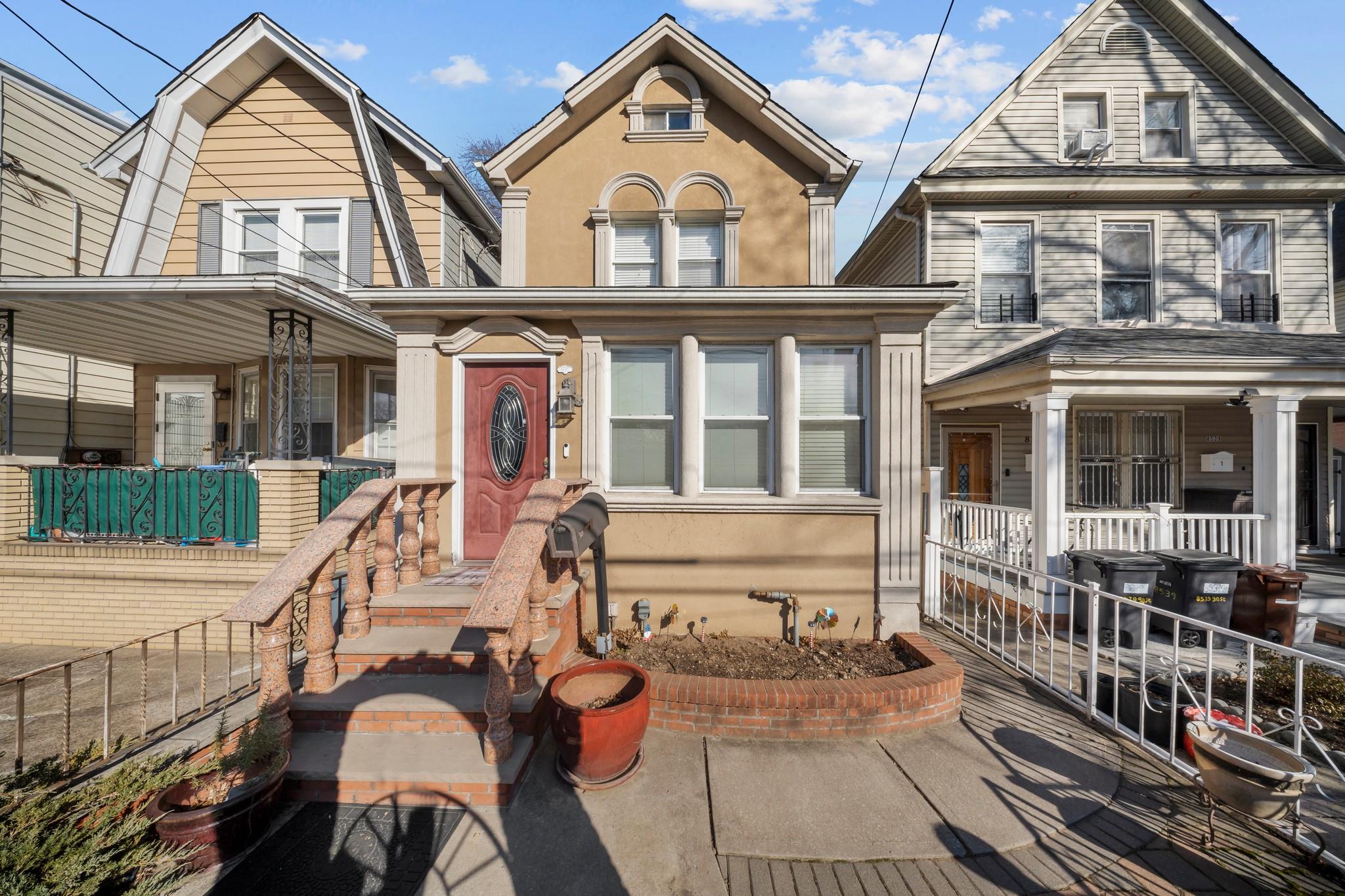 85-37 90th Street, Woodhaven, New York image 1