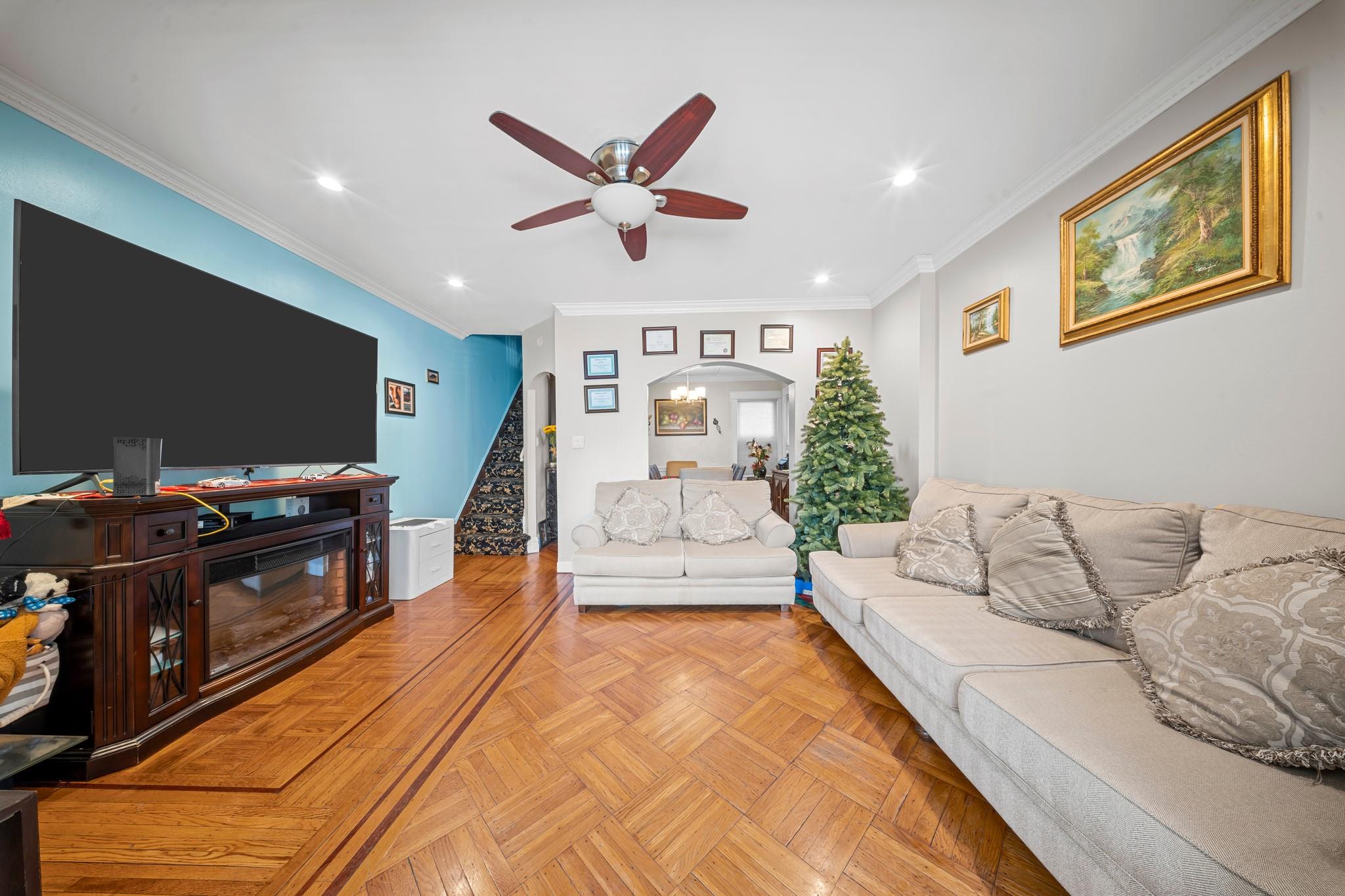 85-37 90th Street, Woodhaven, New York image 8