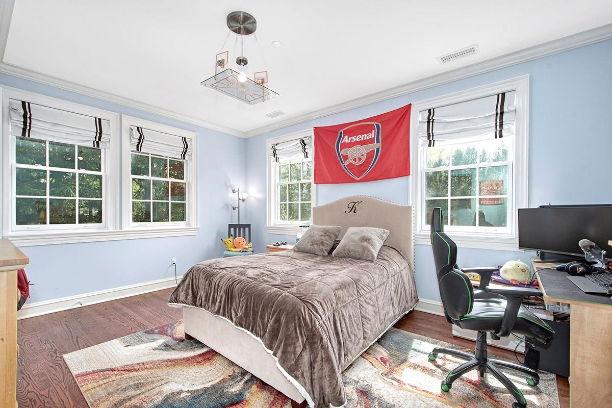2 Heathcote Drive, Mount Kisco, New York image 30
